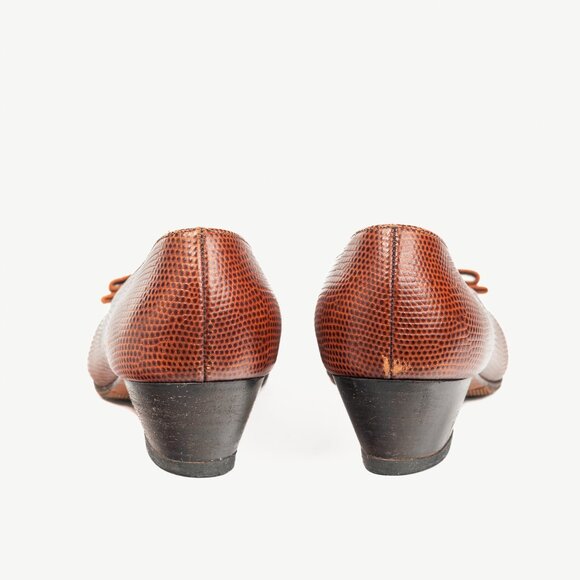 Salvatore Ferragamo Boutique Lillaz Tan Lizard-Embossed Bow Pumps - Picture 3 of 10